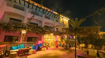 Borjs Hotel Suites & Spa