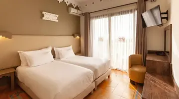 Borjs Hotel Suites & Spa