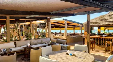 Borjs Hotel Suites & Spa