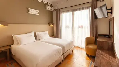 Borjs Hotel Suites & Spa