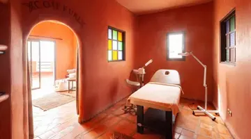 Borjs Hotel Suites & Spa