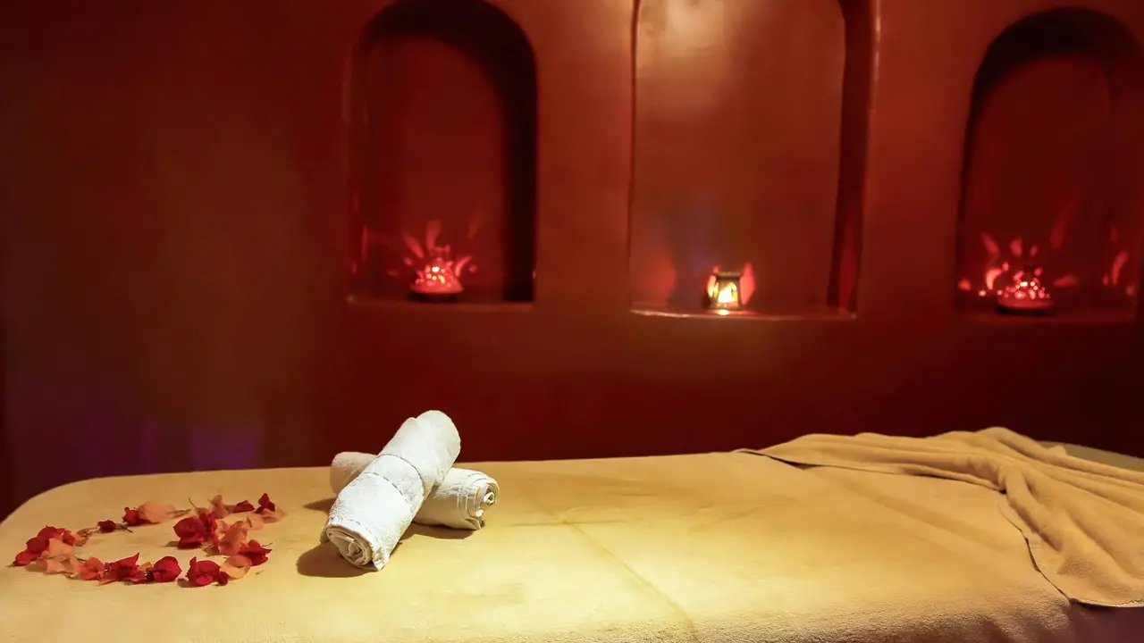 Borjs Hotel Suites & Spa