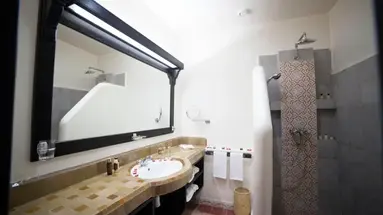 Borjs Hotel Suites & Spa