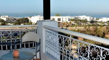 Borjs Hotel Suites & Spa