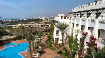 Borjs Hotel Suites & Spa