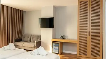 Bounty Hotel