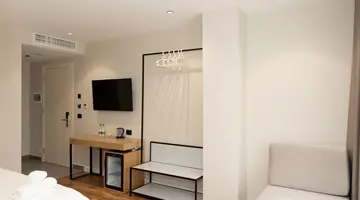 Bounty Hotel