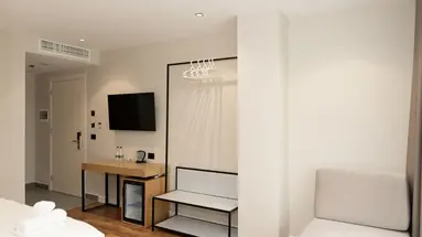 Bounty Hotel