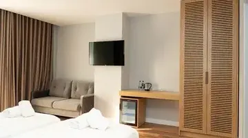 Bounty Hotel