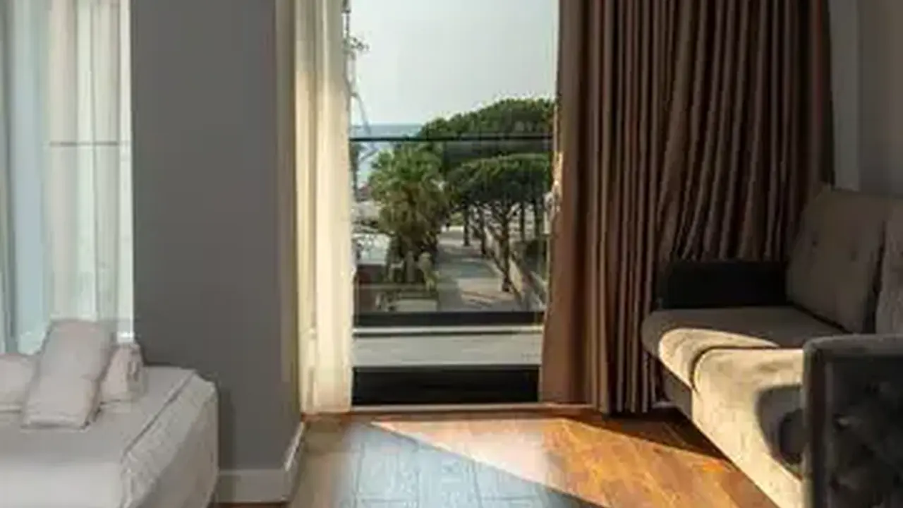 Bounty Hotel