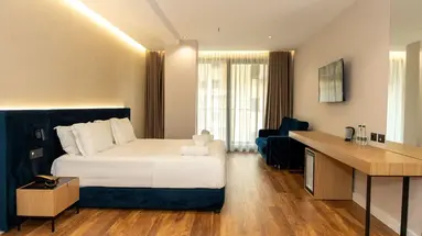 Bounty Hotel