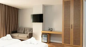 Bounty Hotel