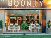 Bounty Hotel