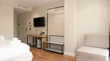 Bounty Hotel
