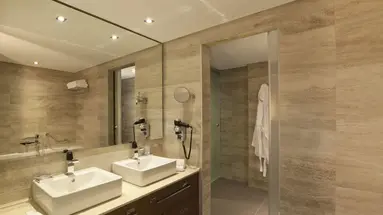 Boutique 5 Hotel and Spa