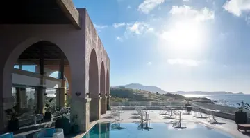 BOUTIQUE 5 HOTEL & SPA