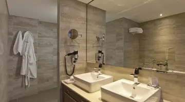 BOUTIQUE 5 HOTEL & SPA