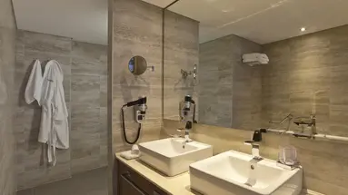 BOUTIQUE 5 HOTEL & SPA