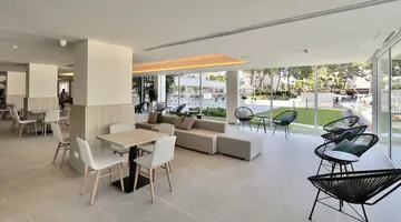 BQ BELVEDERE HOTEL