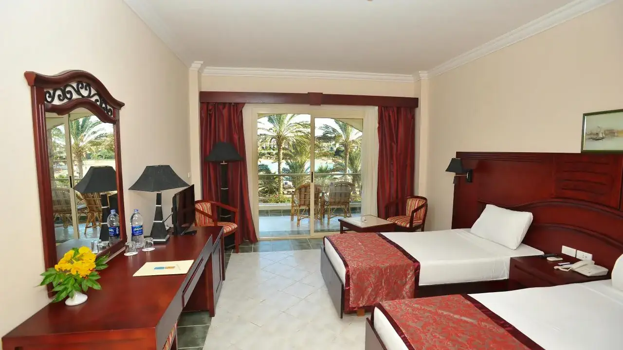 BRAYKA BAY RESORT