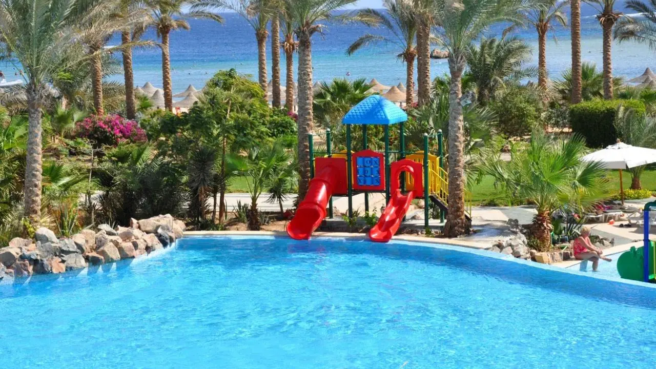BRAYKA BAY RESORT