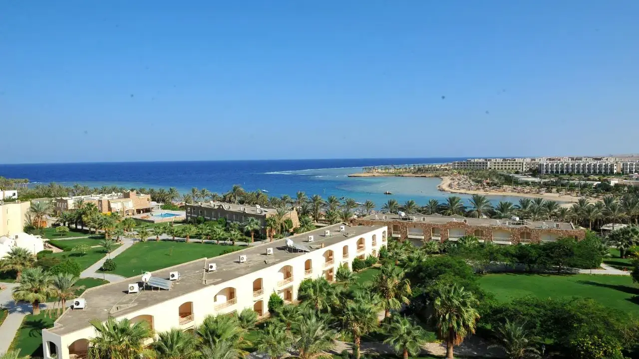 BRAYKA BAY RESORT
