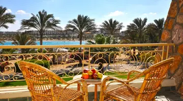 Brayka Bay Resort