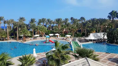 Brayka Bay Resort