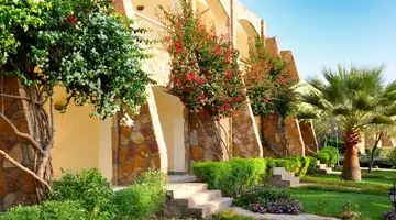 Brayka Bay Resort