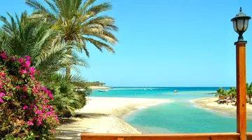 Brayka Bay Resort