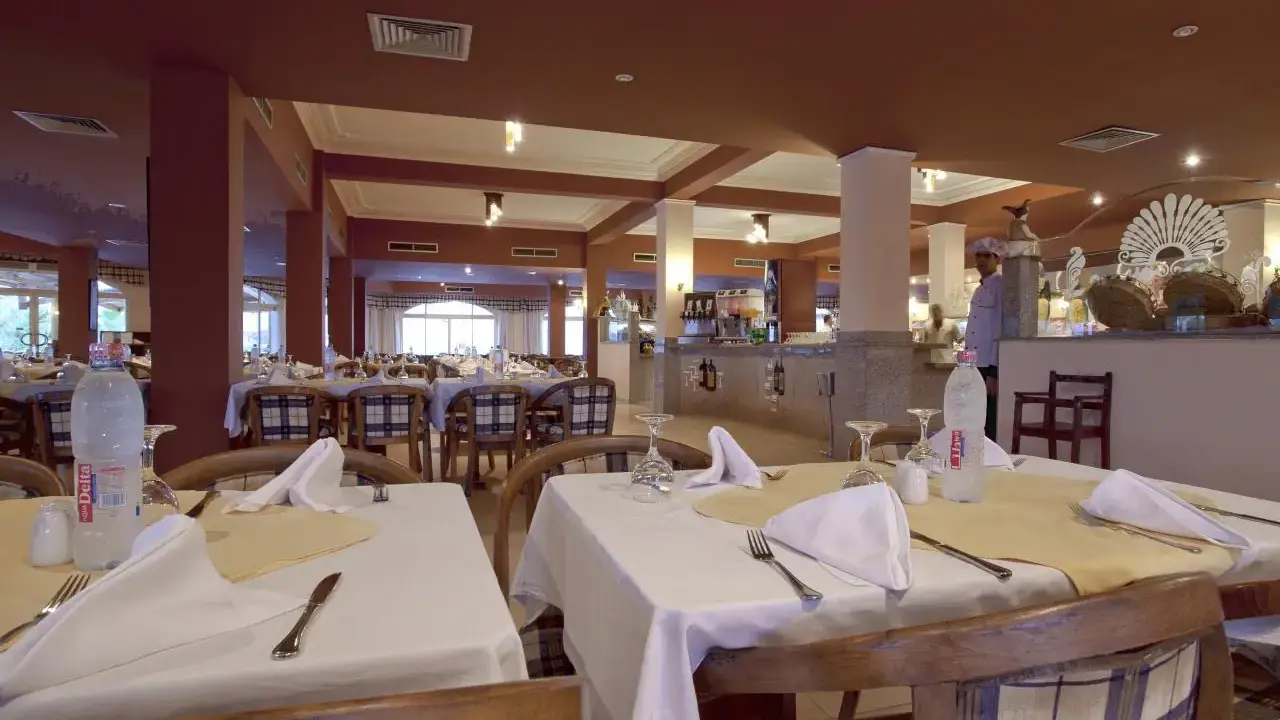 BRAYKA BAY RESORT