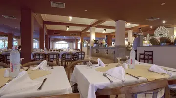 BRAYKA BAY RESORT