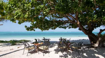 Breezes Beach Club 5