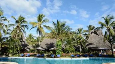 Breezes Beach Club 5