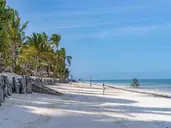 Breezes Beach Club & SPA