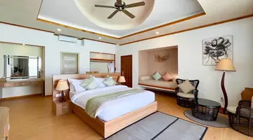 BRENNIA KOTTEFARU MALDIVES