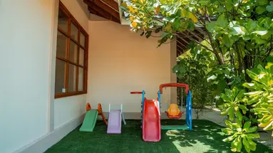 BRENNIA KOTTEFARU MALDIVES