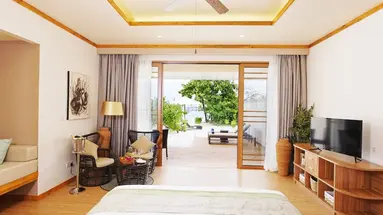 BRENNIA KOTTEFARU MALDIVES