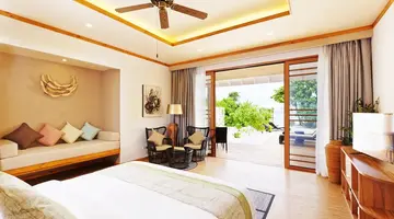 BRENNIA KOTTEFARU MALDIVES