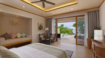 BRENNIA KOTTEFARU MALDIVES