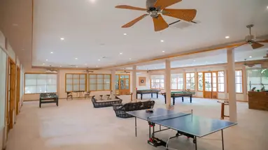 BRENNIA KOTTEFARU MALDIVES