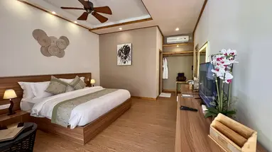 BRENNIA KOTTEFARU MALDIVES