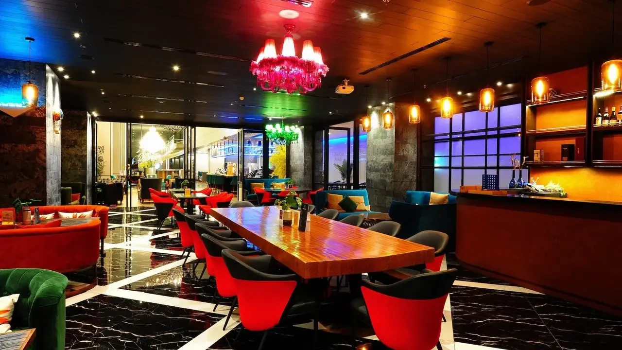 Brighton Grand Hotel & Convention Pattaya