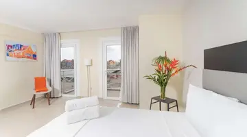 Brion City Hotel BW Signature Collection