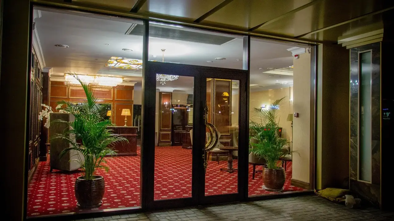 Bristol Central Park Hotel