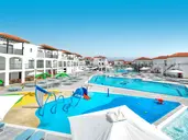 Broncemar Beach Suites