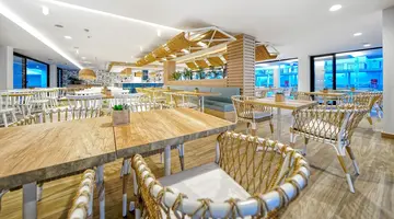 Broncemar Beach Suites