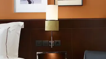 Brown Acropol