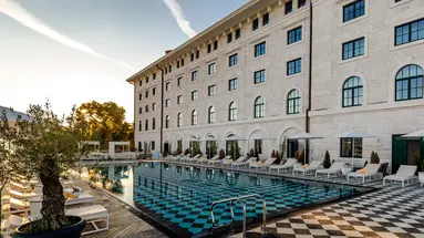 Brown Beach House Croatia & SPA