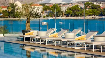 Brown Beach House Croatia & SPA